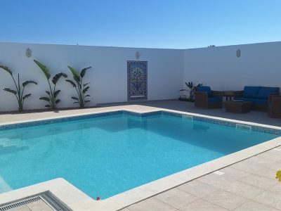 villa-3-palmiers-piscine-2